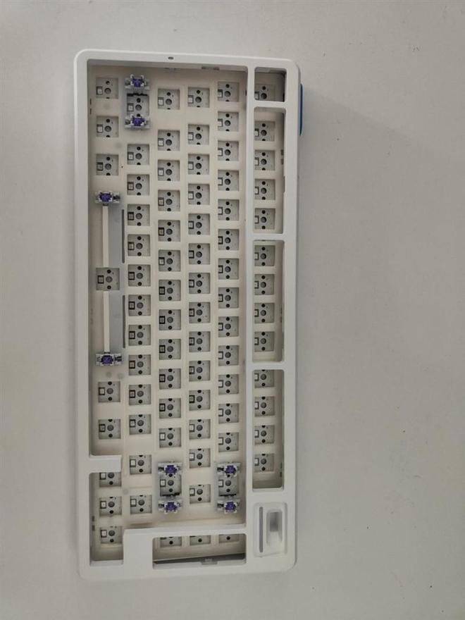DIY-75评测：7层填充造就的无线客制化新标杆j9九游真人游戏第一品牌三模客制化 雷柏V700(图5)