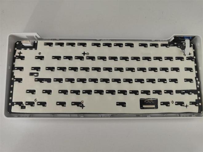 DIY-75评测：7层填充造就的无线客制化新标杆j9九游真人游戏第一品牌三模客制化 雷柏V700(图22)