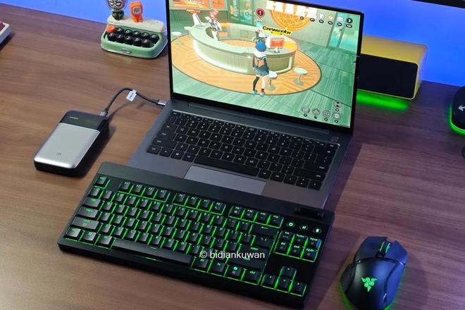 蛇黑寡妇蜘蛛V4矮轴竞技极速版体验j9国际站登录轻薄矮轴指尖狂飙：雷(图2)