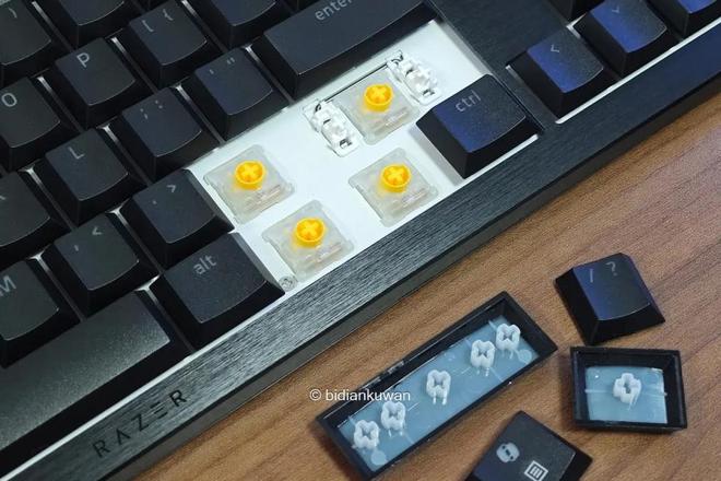 蛇黑寡妇蜘蛛V4矮轴竞技极速版体验j9国际站登录轻薄矮轴指尖狂飙：雷(图9)